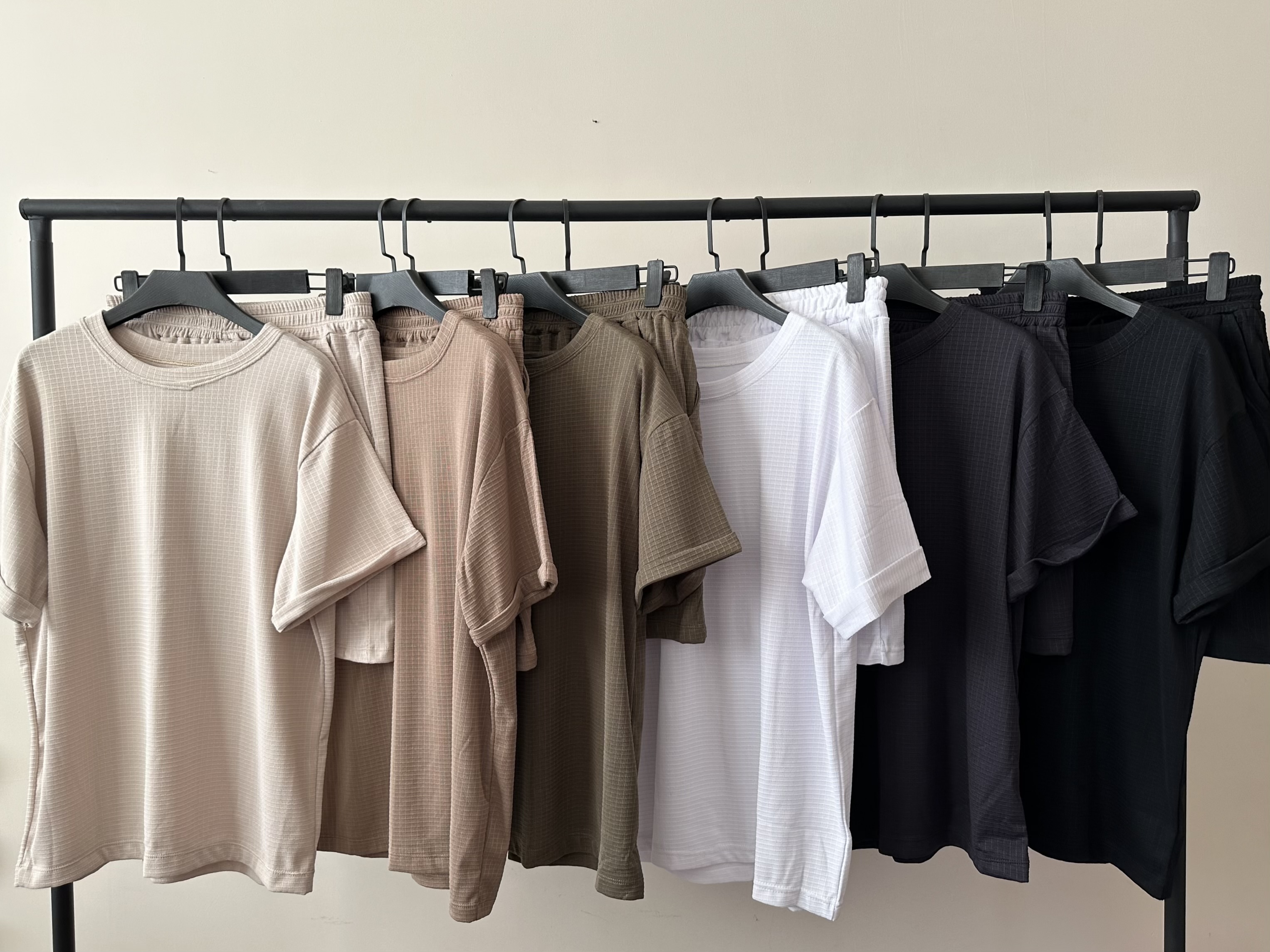 ست تیشرت شلوارک بیسکوییتی