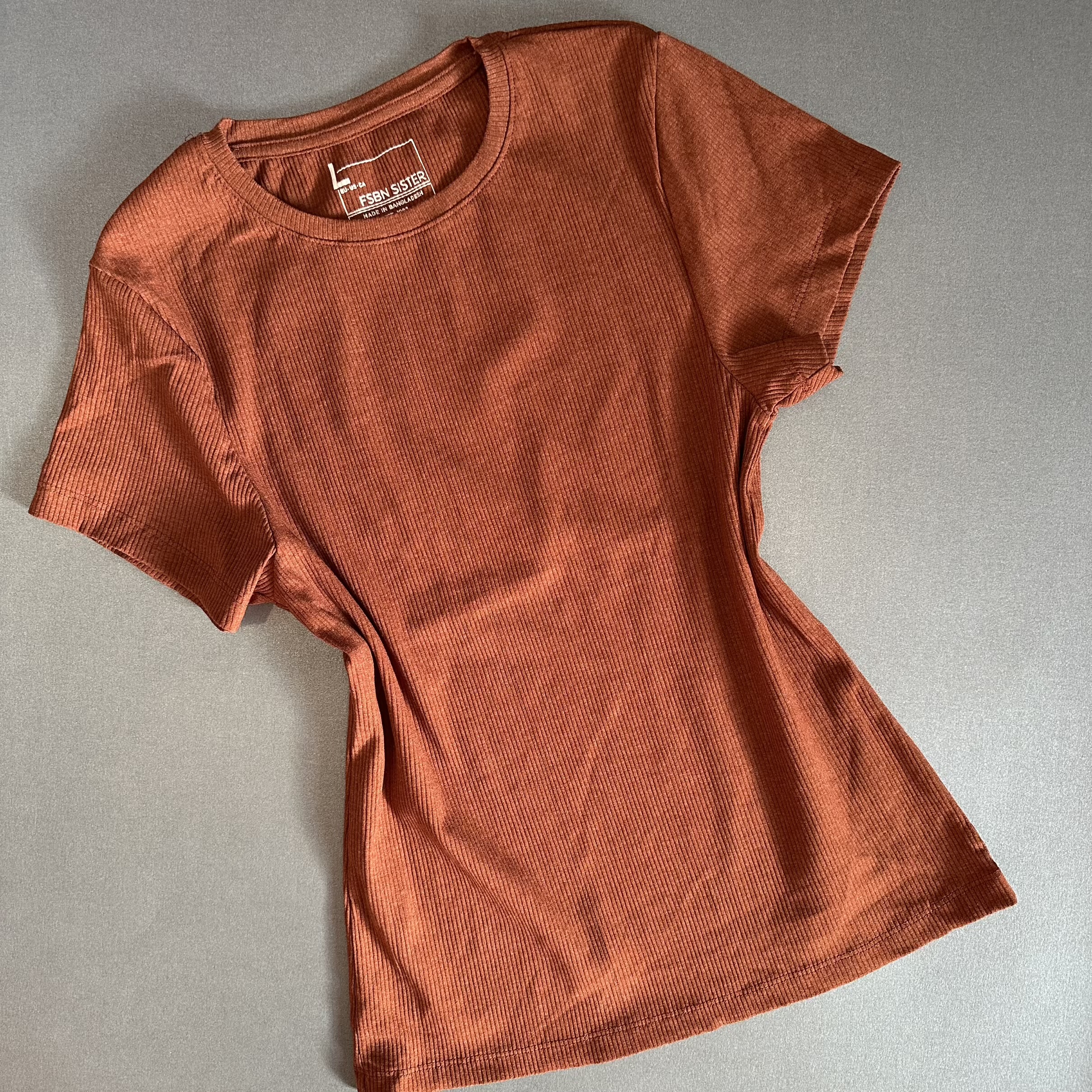 تیشرت کبریتی قهوه ای تک رنگ